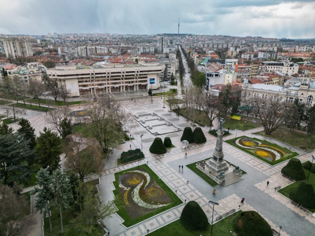 Русе има двама нови заместник областни управители: Десислава Бенкова и Бранимир Стефанов поемат постовете