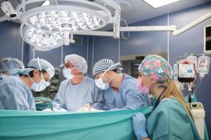 Втора успешна чернодробна трансплантация във ВМА за две седмици спаси 39-годишна жена