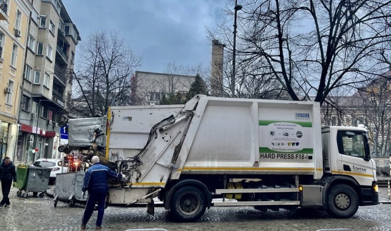 Столичната община подписа дългосрочни договори за чистотата в шест района на София Столичната община подписа дългосрочни договори за чистотата в шест района на София