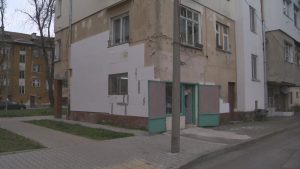 Строителна бригада-фантом подмами пенсионер в София с фалшиво саниране