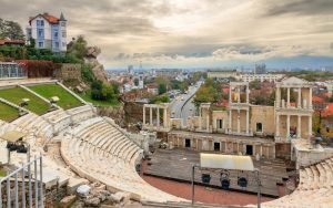 Кметът на Пловдив предлага безплатен градски транспорт за всички ученици до 18 години