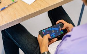 Австрия въвежда забрана за социални мрежи за деца под 14 години