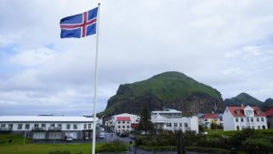 В Исландия ще се проведе референдум за подновяване на преговорите за присъединяването към ЕС