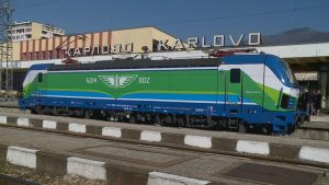 В Карлово посрещнаха новия електрически локомотив „Васил Левски“ на БДЖ