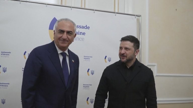 Володимир Зеленски се срещна в Париж със сина на последния ирански шах Реза Пахлави