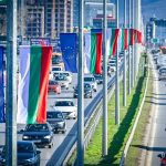 София се подготвя за 3 март: Започна мащабна подмяна на 2800 знамена по основните булеварди