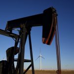 Цената на петрола може да достигне 100 долара за барел заради конфликта в Близкия изток