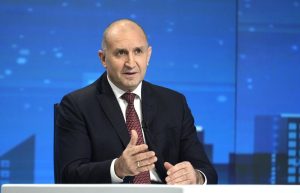 Радев регистрира коалиция „Прогресивна България“ в ЦИК за изборите на 19 април