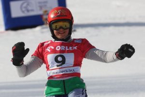 Спортният министър Димитър Илиев обеща държавна помощ за сноубордистката Малена Замфирова