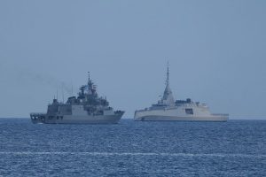 Няколко европейски държави изпращат кораби за защита на Кипър