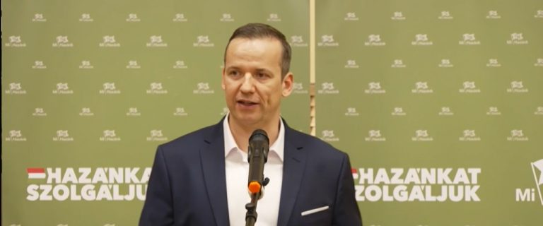Три малки партии в Унгария се борят за политическо оцеляване срещу ФИДЕС и ТИСА Три малки партии в Унгария се борят за политическо оцеляване срещу ФИДЕС и ТИСА