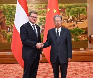 Джао Лъдзи и Маркус Щотер обсъдиха задълбочаването на стратегическото партньорство между Китай и Австрия