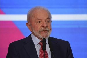 Президентът на Бразилия Луис Инасио Лула да Силва критикува САЩ за воденето на „лицемерна“ война срещу Иран