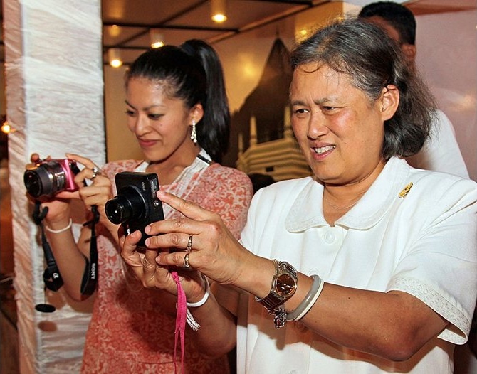 Нейно височество принцеса Маха Чакри Сириндорн от Кралство Тайланд ще посети Китай