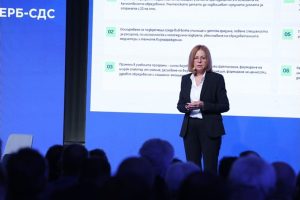 Фандъкова обяви мащабни реформи в образованието: По-малко фактология и повече умения за живота