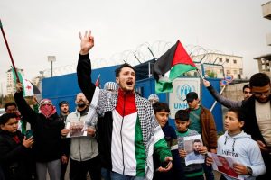 ОАЕ осъдиха вандалски прояви срещу посолството си в Дамаск заради нов израелски закон