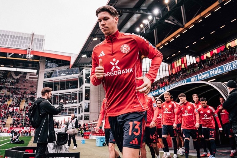 Тежка загуба за Илия Груев и „Фортуна“ срещу „Кайзерслаутерн“ във Втора бундеслига