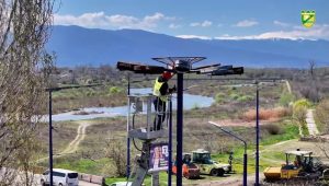 Община Пазарджик монтира нови гнезда за щъркели и разширява екологичните мерки