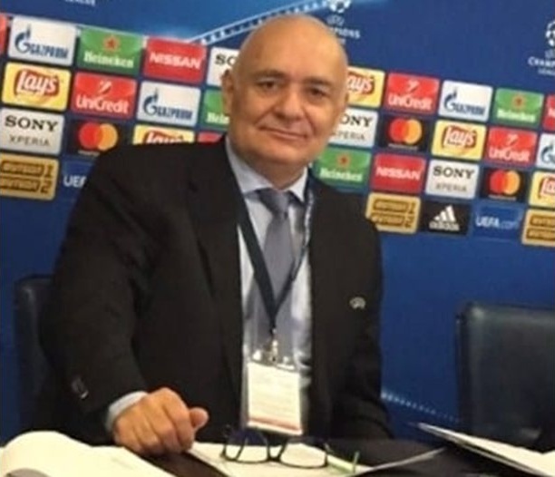 Търновецът Ичко Лозев с престижен наряд за четвъртфинала между Кръстъл Палас и Фиорентина