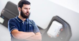 Илон Мъск на Балканите разработи батерията за новата електрическа "седмица" на BMW