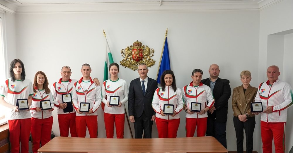 Спортният министър награди медалистите от Европейското първенство по стрелба с лък