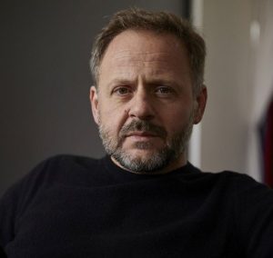 Самуел Финци и дъщеря му Анаис идват за премиерата на филма без сценарий „Черно море“