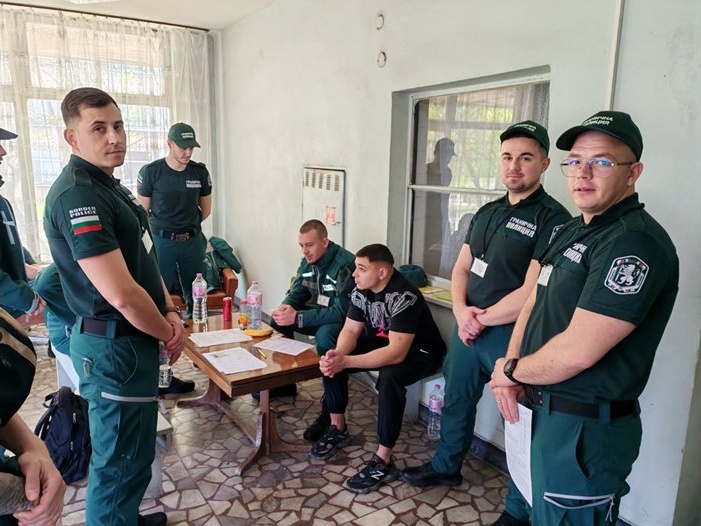 100 бъдещи гранични полицаи дариха кръв в благотворителна акция в Пазарджик