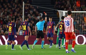 Грешникът за Барселона Пау Кубарси се извини за червения картон срещу Атлетико