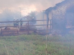 Младежи подпалиха стопанска постройка край Пловдив заради селфита