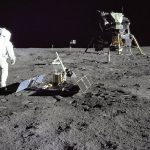 Кацането на Луната: Исторически факт или добре режисирана холивудска измама?