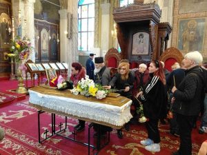 Стотици изпратиха Янка Рупкина в последния й път в Бургас