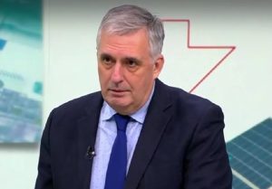 Ивайло Калфин: Израел и арабски страни подтикват САЩ към продължаване на войната