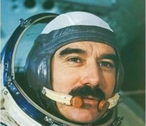 Първият български космонавт Георги Иванов поздрави екипажа на Артемис II след историческия полет до Луната