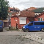 Пловдивчанин залепи предизборни плакати на прозорците си, РИК отхвърли сигнала на МВР