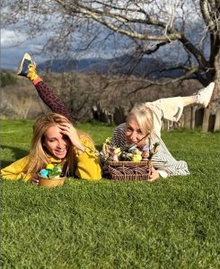 Сашо Кадиев в Лондон, а Алекс Раева в Смочево за Великден