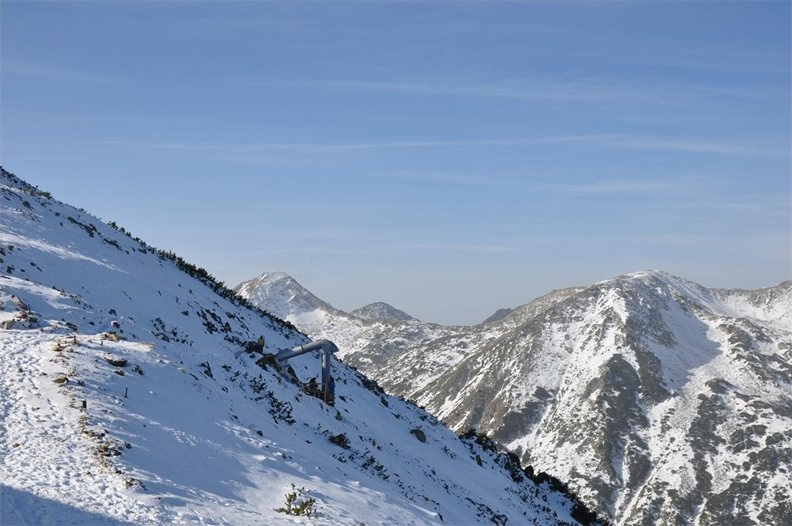 Лоши условия за туризъм в планините: ПСС предупреждава за ураганен вятър и лавинна опасност