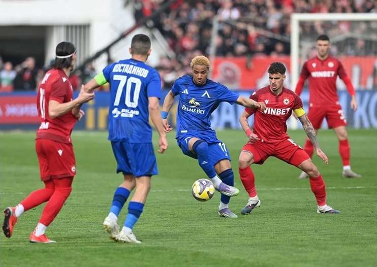 Математиката е категорична: Дежавю от редовния сезон носи титла за „Левски“