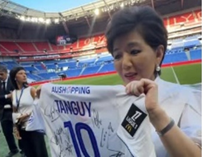 Мишел Кан се подготвя да придобие контрола над Олимпик Лион