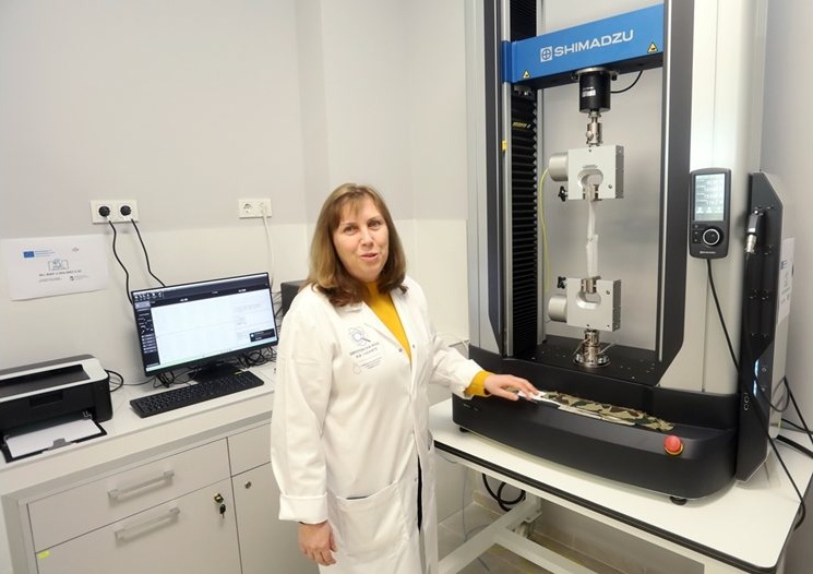 В ХТМУ създават „умен“ текстил за диагностика, лечение и опазване на природата