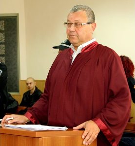 Росен Димов съблече тогата, но не предаде смислените каузи