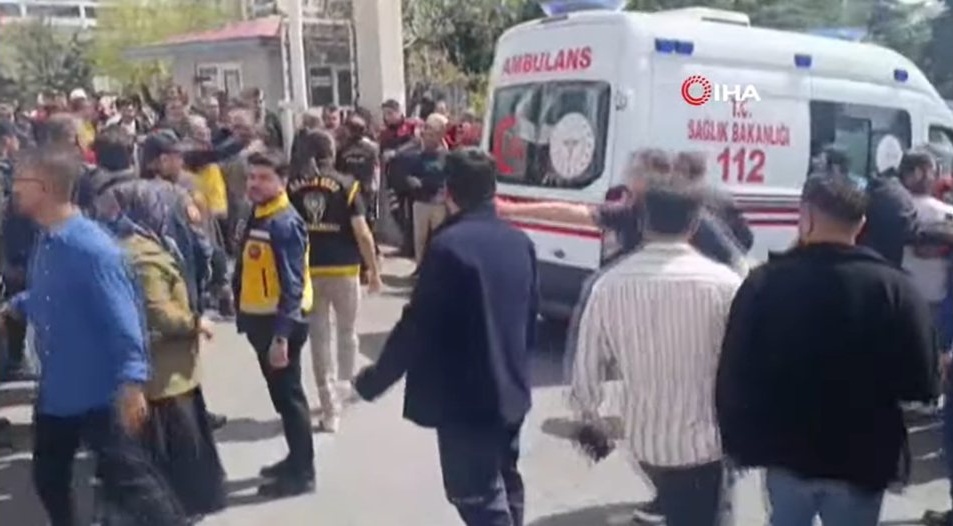 Бащата на стрелеца от Кахраманмараш го учил да стреля дни преди трагедията