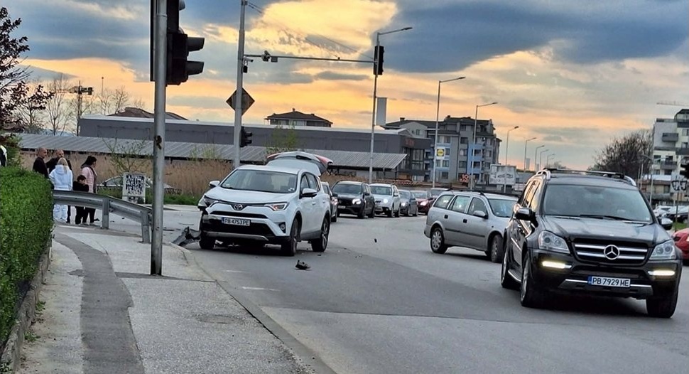 Черна статистика: Двама загинали и 11 ранени в 13 тежки катастрофи за денонощие