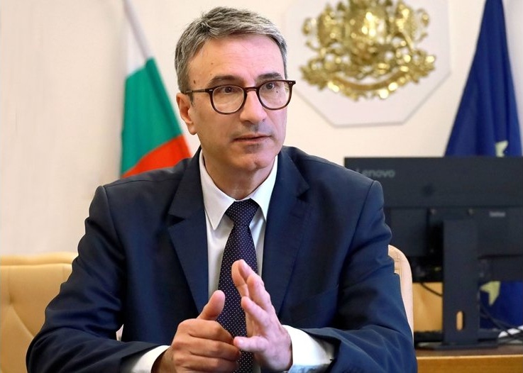 Трайчо Трайков: За България няма опасност от недостиг на керосин и дизел