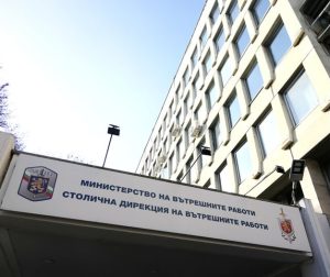 Къртиса излезе от затвора преди месец, хванаха го да краде кола в София