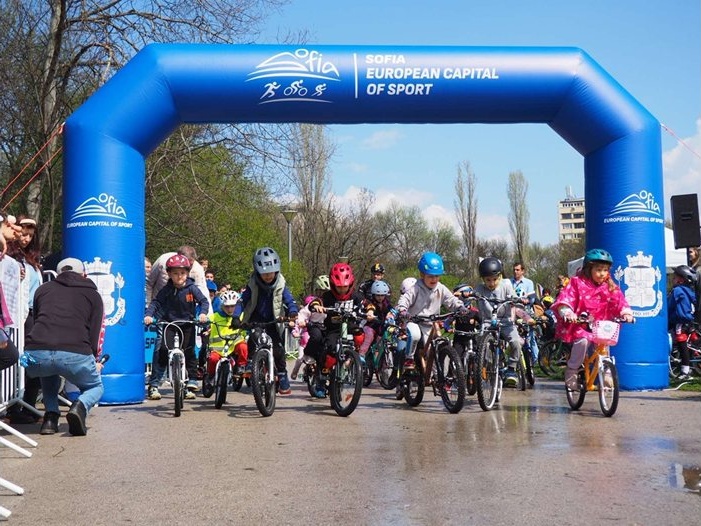 Синовете на Ивайло Габровски със злато и бронз на „Тур де радост“