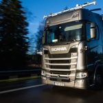 Аварирал камион и преобърнат тир блокираха движението по АМ „Хемус“ при км 35