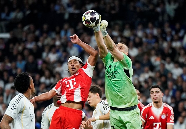 Серж Гнабри от Байерн Мюнхен пропуска мачовете с ПСЖ заради тежка контузия