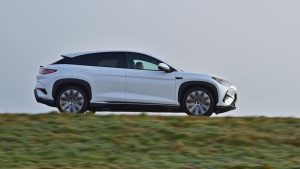 До края на 2026 г. всяка десета нова кола в България ще бъде китайска