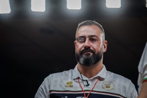 Ивайло Иванов поема първия финал между Левски и Нефтохимик