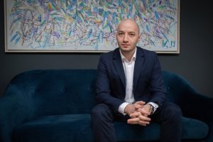 Димитър Ганев, „Тренд“: На десетилетие се надига вълна срещу статуквото - Радев повлече парчета от всички партии